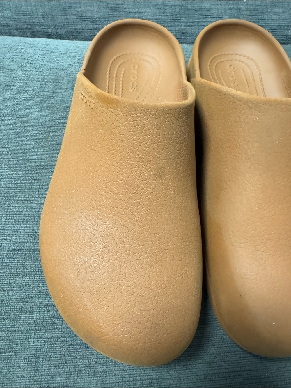 Dylan Croc Clogs - Picture 2 of 7